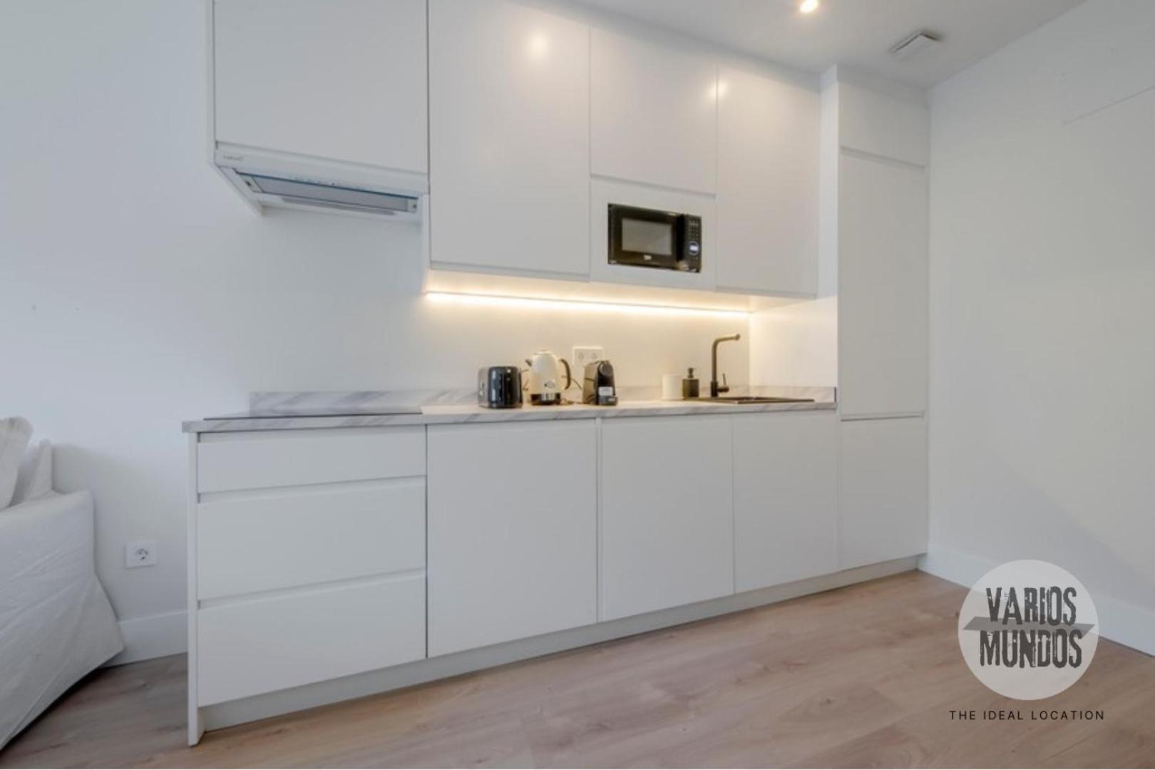 Tu Alojamiento Para 6 En Malasana Ven A San Bernardo 20 Madri Exterior foto